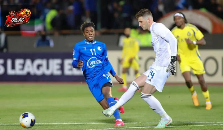 Al-Nassr thi đấu trong trận gặp Esteghlal năm 2025