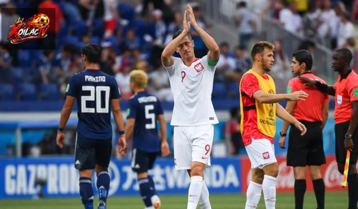 Robert Lewandowski thi đấu cho đội tuyển Ba Lan trong trận quốc tế
